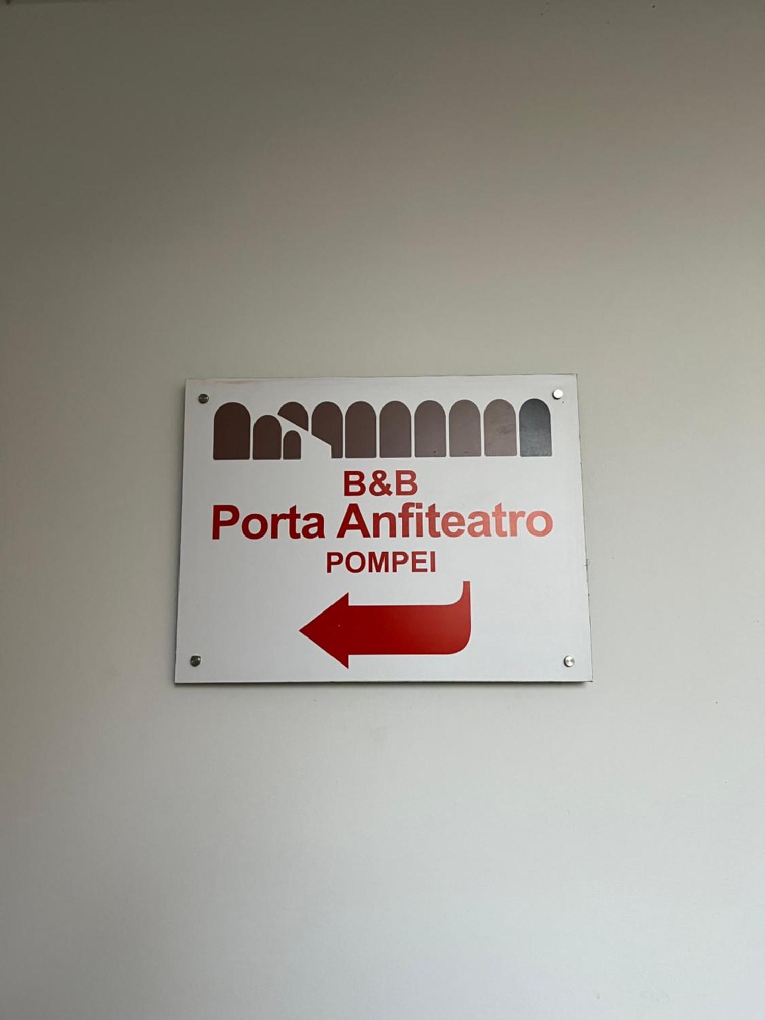 Porta Anfiteatro Pompei Hotel Exterior foto